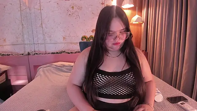 Snapshot of Lushi_Love chatting on December 23, 2025, 1:49 am Lushi Love online show from December 23, 2025, 1:49 am