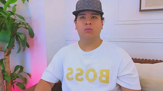 Naim Bennetsex online show from April 4, 2026, 7:09 pm