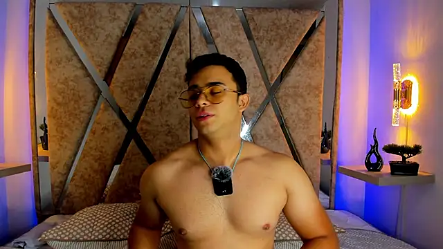 jayd muscle online show from October 22, 2025, 5:40 am