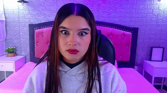 Natalie loffreda online show from December 21, 2025, 3:30 am