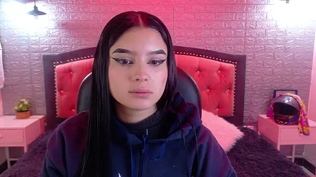 Natalie loffreda online show from February 10, 2026, 3:27 am