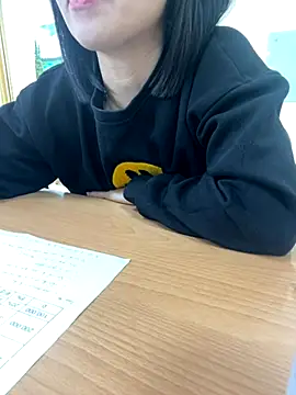 -NhaKy22 online show from December 1, 2025, 6:14 am