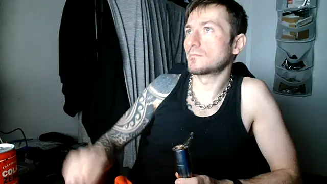 Snapshot of th1_ chatting on April 1, 2026, 6:16 pm th1 online show from April 1, 2026, 6:16 pm