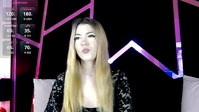 Snapshot of Breezelle chatting on December 15, 2025, 5:41 pm Breezelle online show from December 15, 2025, 5:41 pm