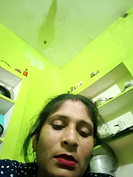 Snapshot of Hot-piuy chatting on September 15, 2025, 6:30 pm Hot-piuy online show from September 15, 2025, 6:30 pm