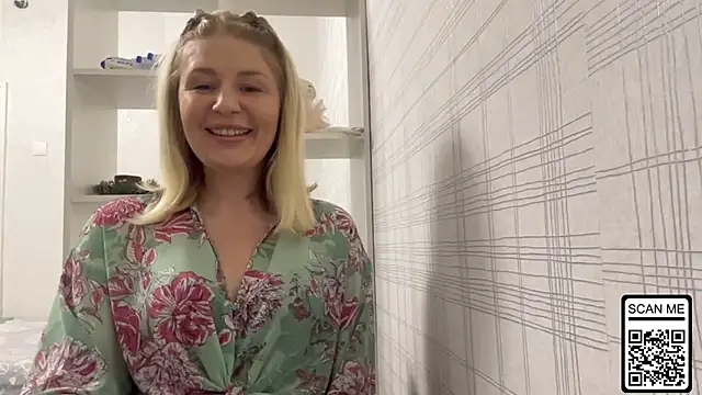 Blondie xoxoxo online show from November 23, 2025, 6:40 pm