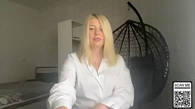 Blondie xoxoxo online show from May 24, 2026, 9:53 am