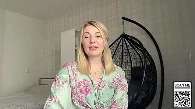 Blondie xoxoxo online show from March 26, 2026, 10:35 am