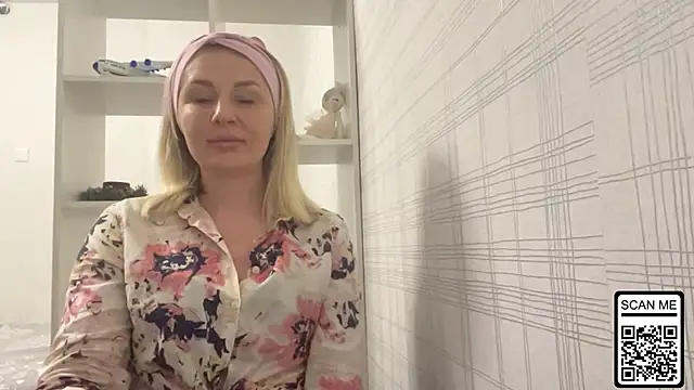 Blondie xoxoxo online show from November 30, 2025, 6:41 pm