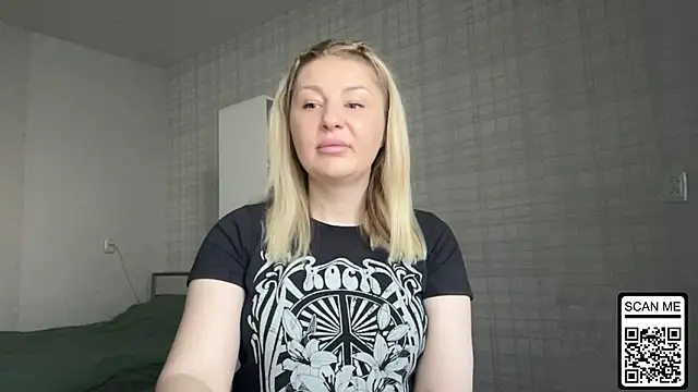 Blondie xoxoxo online show from March 12, 2026, 6:50 am