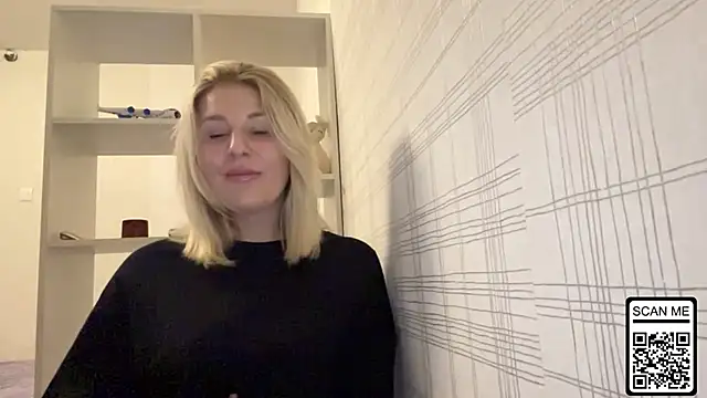 Blondie xoxoxo online show from October 26, 2025, 2:50 pm