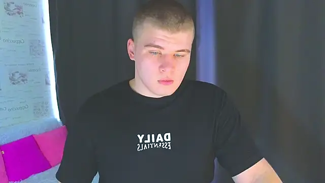 Snapshot of kittenmurr chatting on October 7, 2025, 3:51 am kittenmurr online show from October 7, 2025, 3:51 am