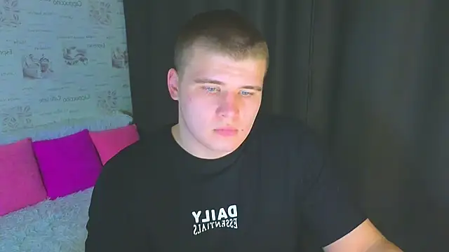 Snapshot of kittenmurr chatting on September 28, 2025, 9:11 pm kittenmurr online show from September 28, 2025, 9:11 pm