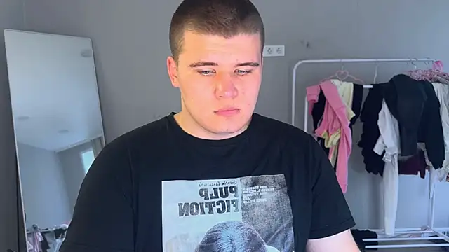 Snapshot of kittenmurr chatting on June 13, 2026, 4:32 am kittenmurr online show from June 13, 2026, 4:32 am
