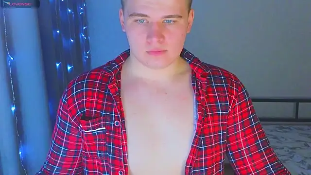 kittenmurr online show from January 10, 2026, 10:32 am