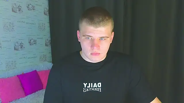 Snapshot of kittenmurr chatting on September 24, 2025, 6:47 pm kittenmurr online show from September 24, 2025, 6:47 pm