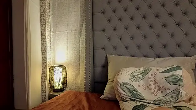 Abby roussee online show from December 3, 2025, 11:14 pm