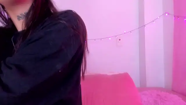 Abby roussee online show from November 18, 2025, 1:03 pm