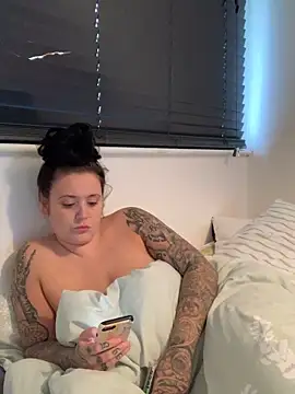 Charsworld online show from April 2, 2026, 9:05 am