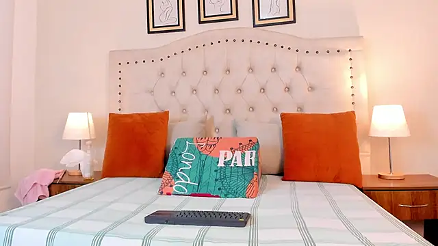 Snapshot of natasha_moreno chatting on November 29, 2025, 12:27 pm natasha moreno online show from November 29, 2025, 12:27 pm