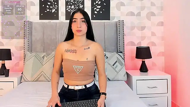 Snapshot of natasha_moreno chatting on December 2, 2025, 12:29 pm natasha moreno online show from December 2, 2025, 12:29 pm