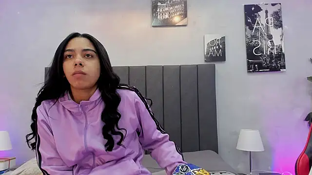 violet and myers online show from November 13, 2025, 11:47 am