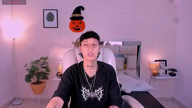 Luci Rose online show from October 23, 2025, 2:32 am