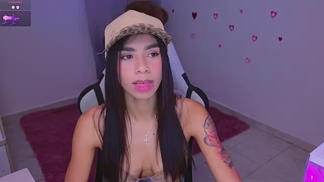 BrunetteAdams001 online show from February 22, 2026, 2:25 am