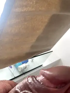 Ccffffjjik online show from December 3, 2025, 11:31 am