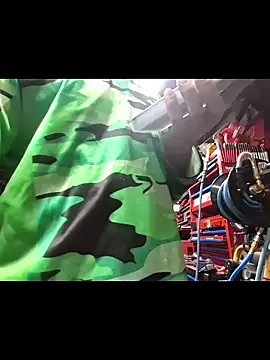 twistafatpipe online show from November 22, 2025, 8:29 pm