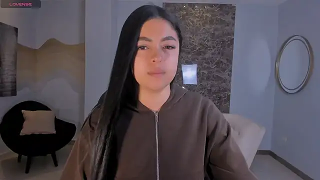 NataliaGaret online show from April 14, 2026, 9:58 am