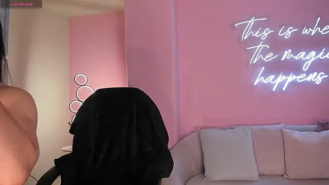 MilaColeman online show from November 8, 2025, 2:04 am