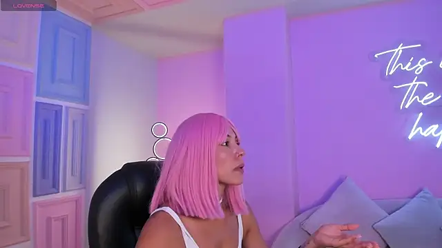 AmberColors  online show from November 26, 2025, 7:36 pm