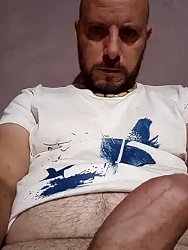 Snapshot of danmep8387 chatting on January 15, 2026, 4:05 am danmep8387 online show from January 15, 2026, 4:05 am