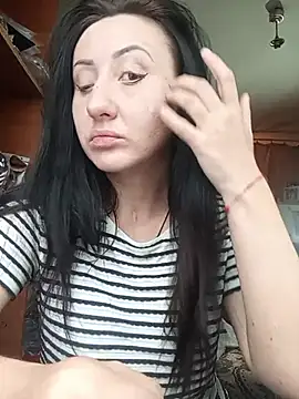 Lili Doris online show from November 29, 2025, 7:41 am