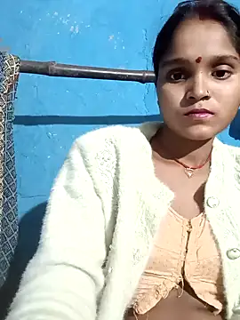 Snapshot of Harini_Gautam chatting on October 19, 2025, 2:31 pm Harini Gautam online show from October 19, 2025, 2:31 pm