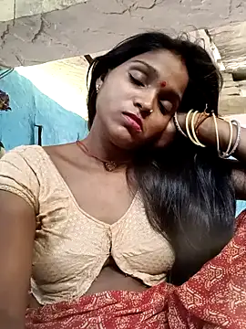 Snapshot of Harini_Gautam chatting on September 24, 2025, 9:49 am Harini Gautam online show from September 24, 2025, 9:49 am