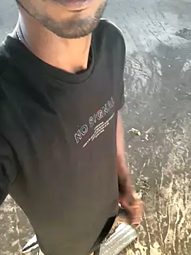 kavi1q1 online show from October 30, 2025, 1:26 am