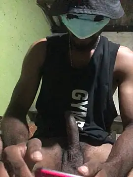 Snapshot of kavi1q1 chatting on March 25, 2026, 6:18 pm kavi1q1 online show from March 25, 2026, 6:18 pm