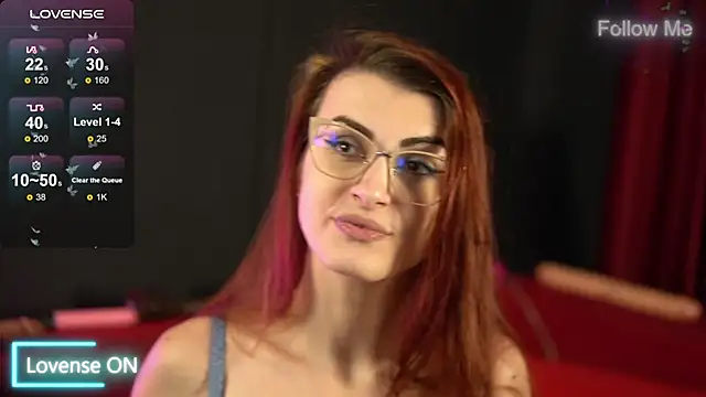 Tracyix online show from November 18, 2025, 8:01 pm