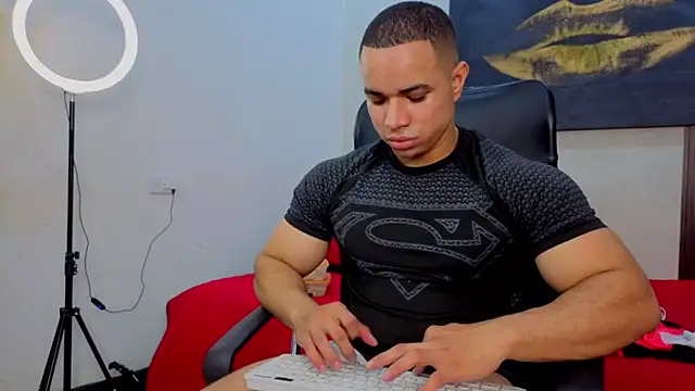 DylanGuss online show from October 3, 2025, 2:29 pm