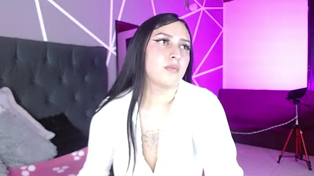 Snapshot of Chloe1126_ chatting on September 23, 2025, 2:13 pm Chloe1126  online show from September 23, 2025, 2:13 pm