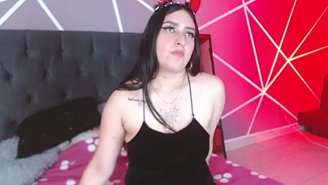 Snapshot of Chloe1126_ chatting on October 13, 2025, 2:51 pm Chloe1126  online show from October 13, 2025, 2:51 pm