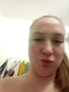 Kiss Eva online show from April 23, 2026, 8:54 pm