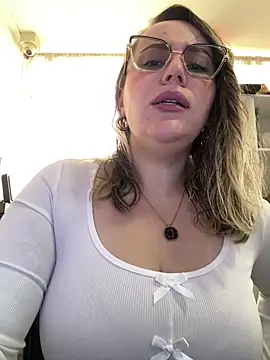 CurvyLust x online show from March 25, 2026, 1:54 pm