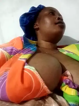 OCEANSQUITERXXX online show from May 10, 2026, 6:32 pm