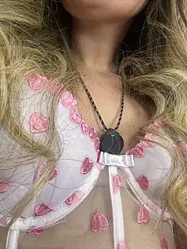 Pribaixinha online show from March 29, 2026, 9:38 pm