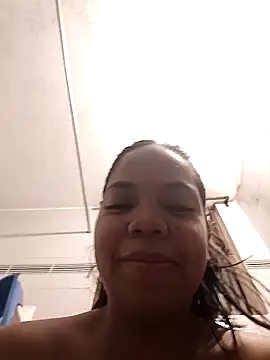 Snapshot of CloeeHills_ chatting on October 4, 2025, 10:17 am CloeeHills online show from October 4, 2025, 10:17 am