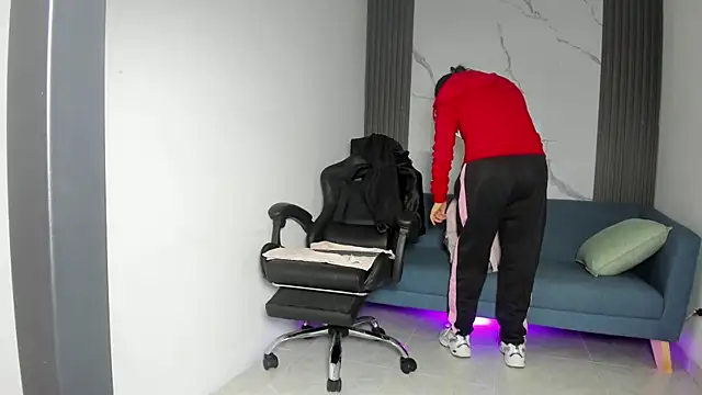 ShaunaDream online show from September 21, 2025, 4:17 am