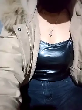 Snapshot of sulove_xx chatting on December 18, 2025, 8:41 am sulove xx online show from December 18, 2025, 8:41 am